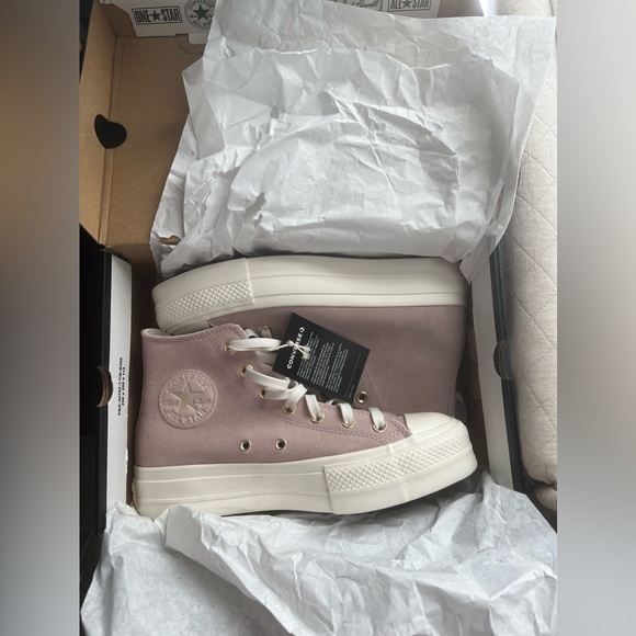 Converse high top shoes - Picture 3 of 4